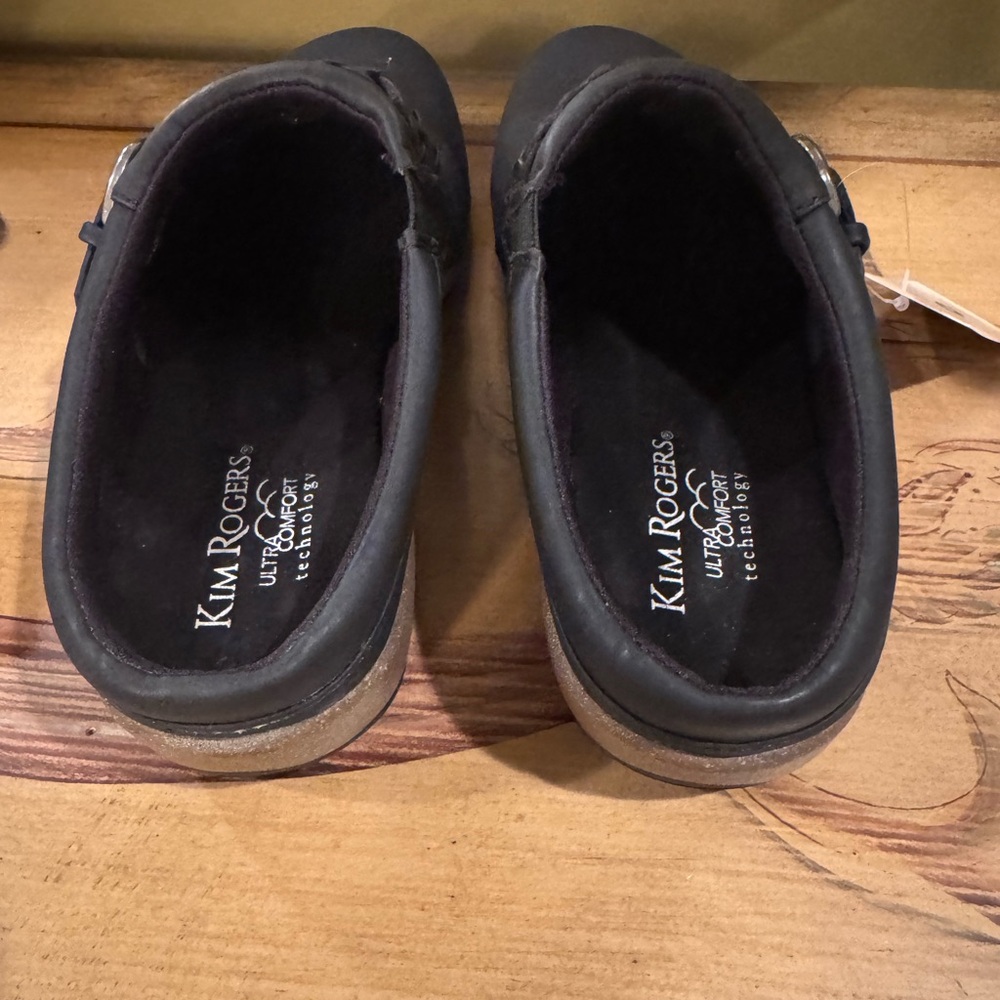 Kim Rogers Black Mules with Brown Sole - Picture 4 of 13